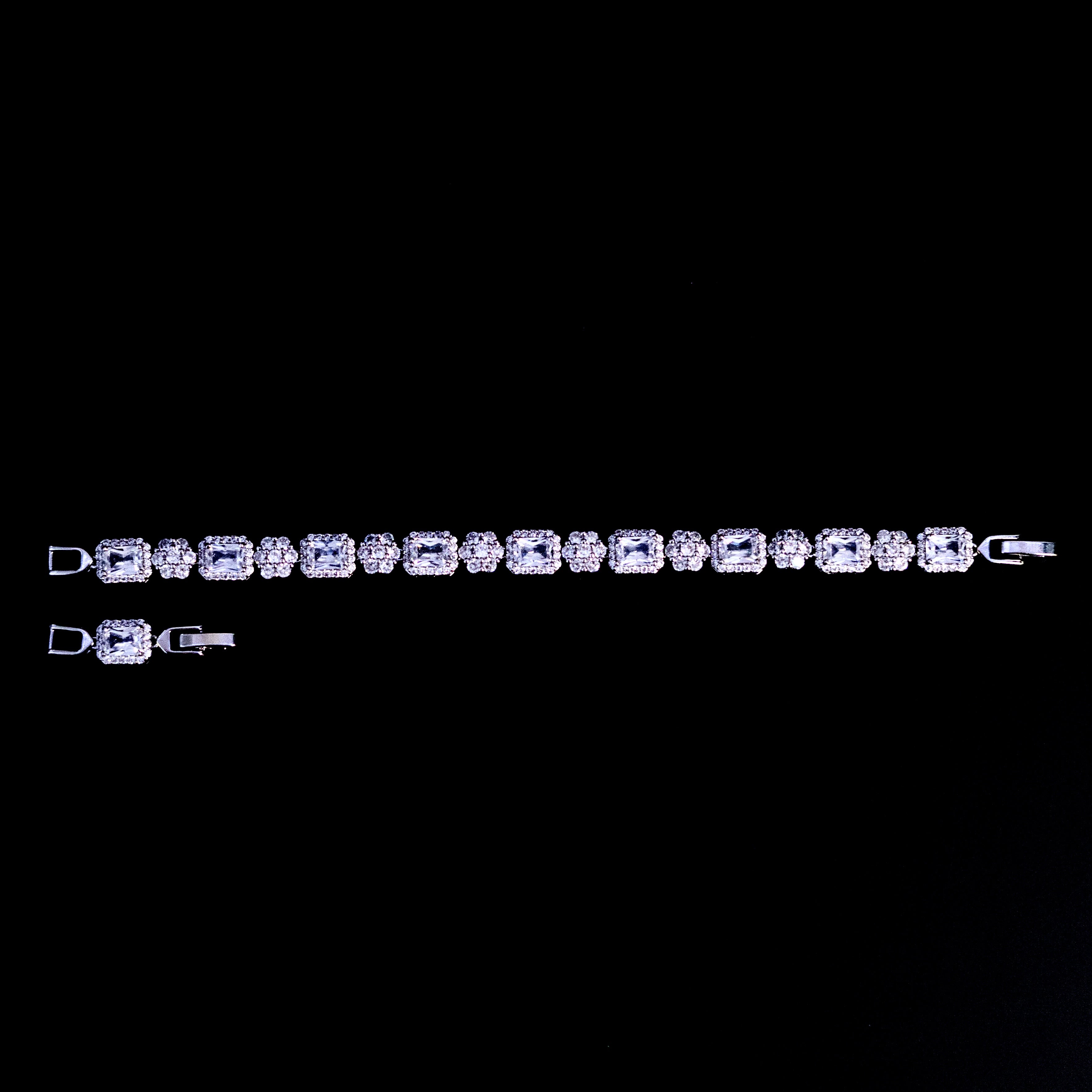 Royal Flex Bracelet
